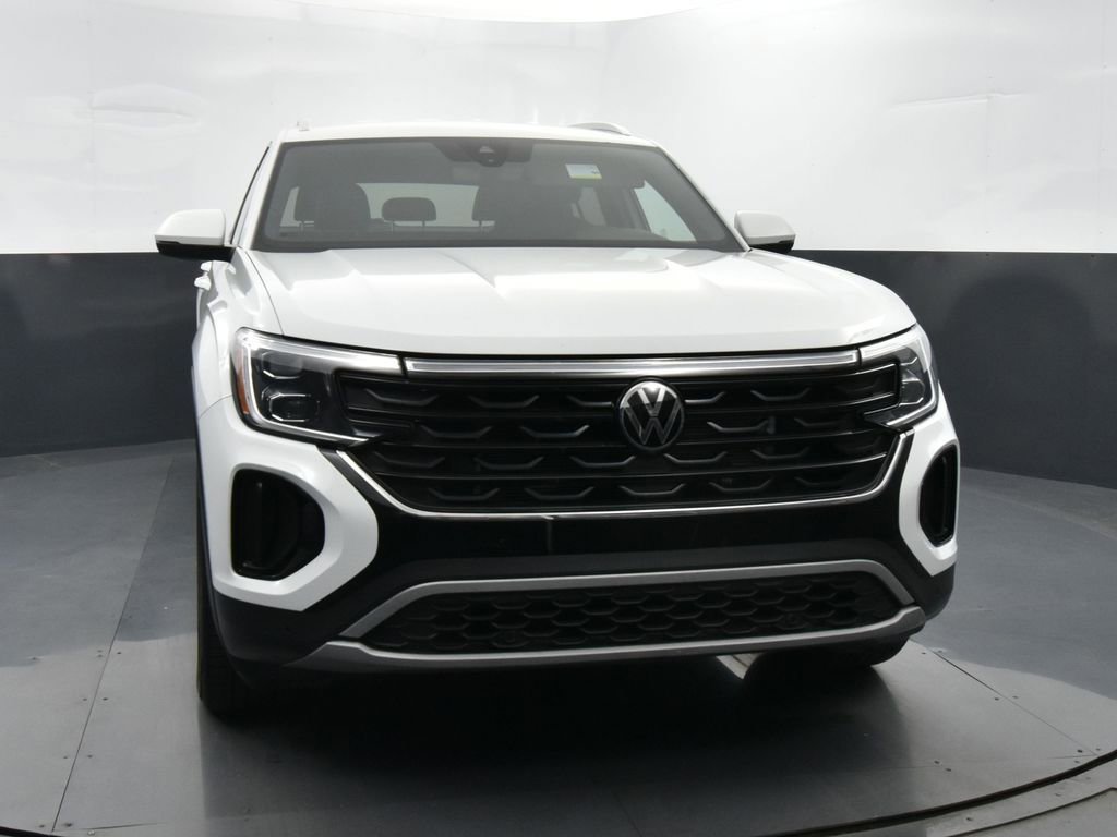 Used 2024 Volkswagen Atlas Cross Sport SE image 4