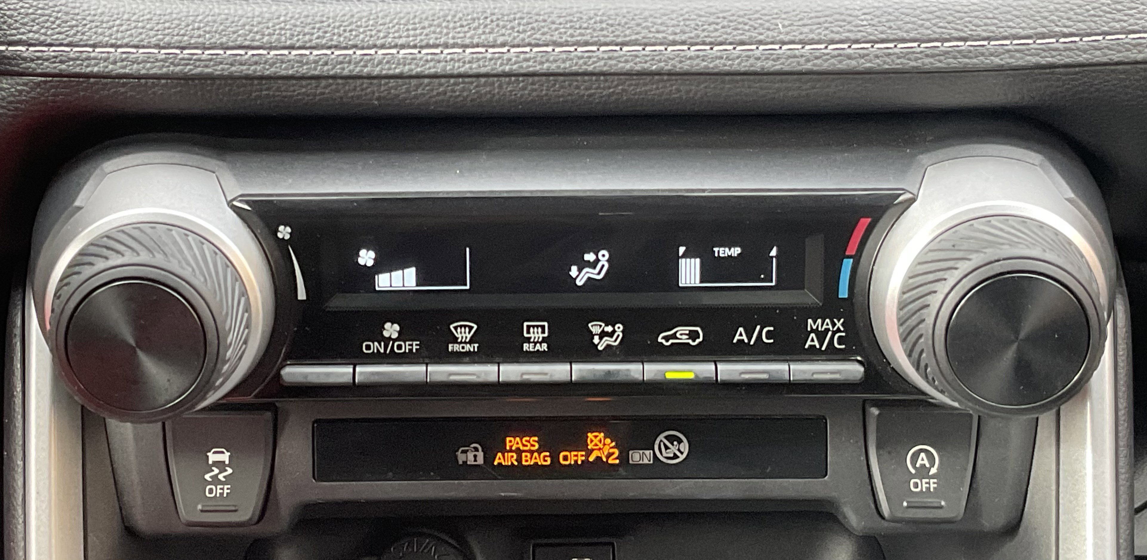 Used 2024 Toyota RAV4 LE image 15