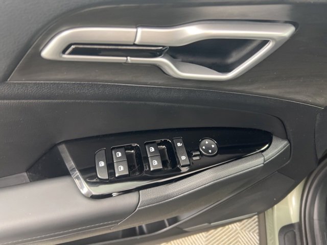 Used 2025 Kia Sportage X-Line image 13