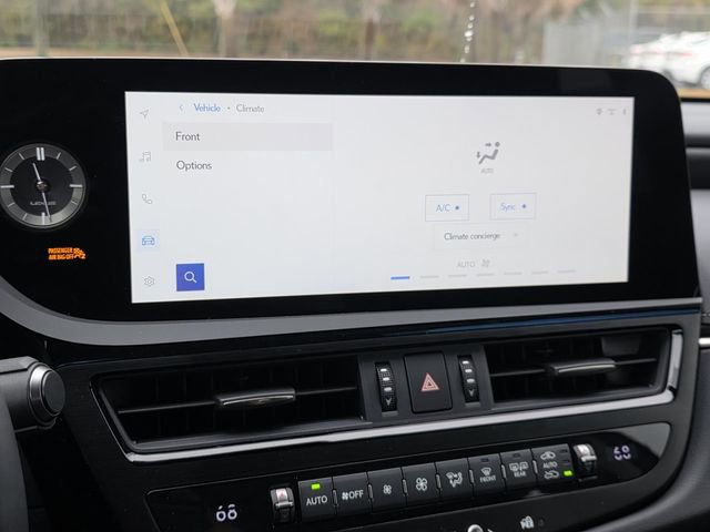 Certified 2025 Lexus ES 350 Ultra Luxury w/ Accessory Package (Z2) image 18