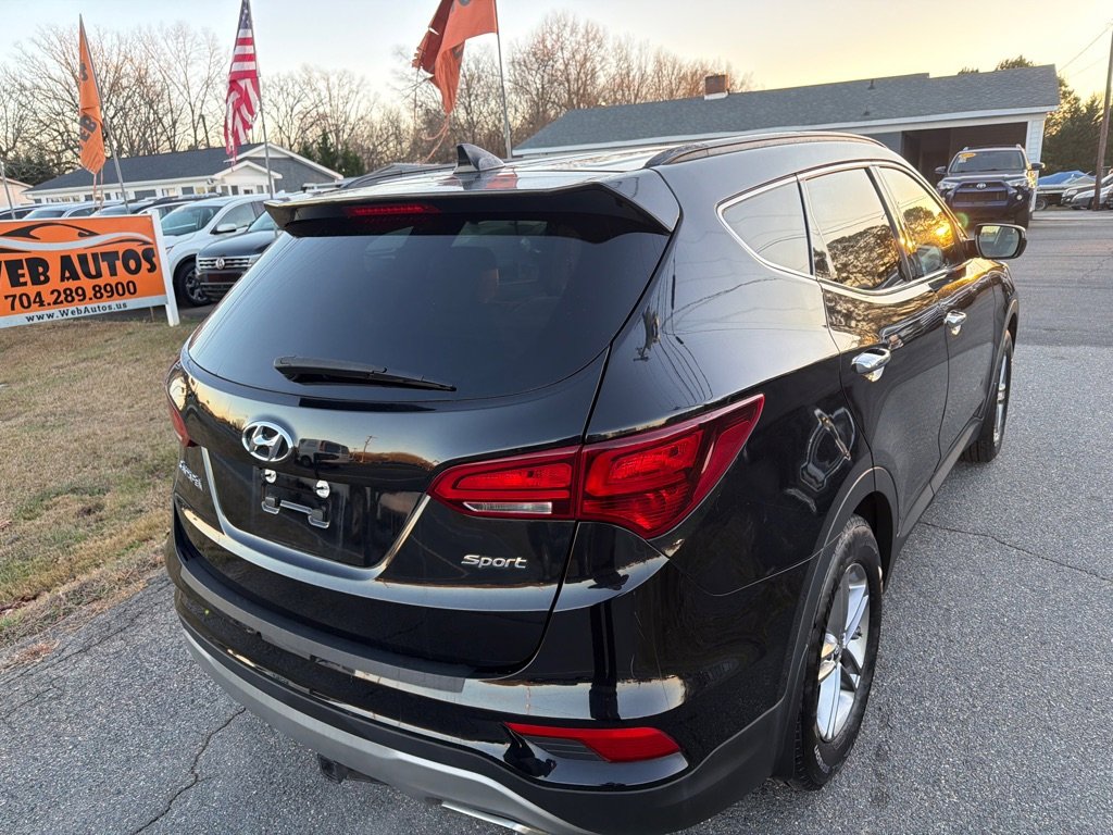 Used 2017 Hyundai Santa Fe Sport image 11