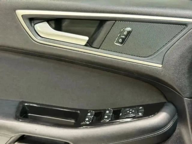 Used 2019 Ford Edge SEL FWD image 15