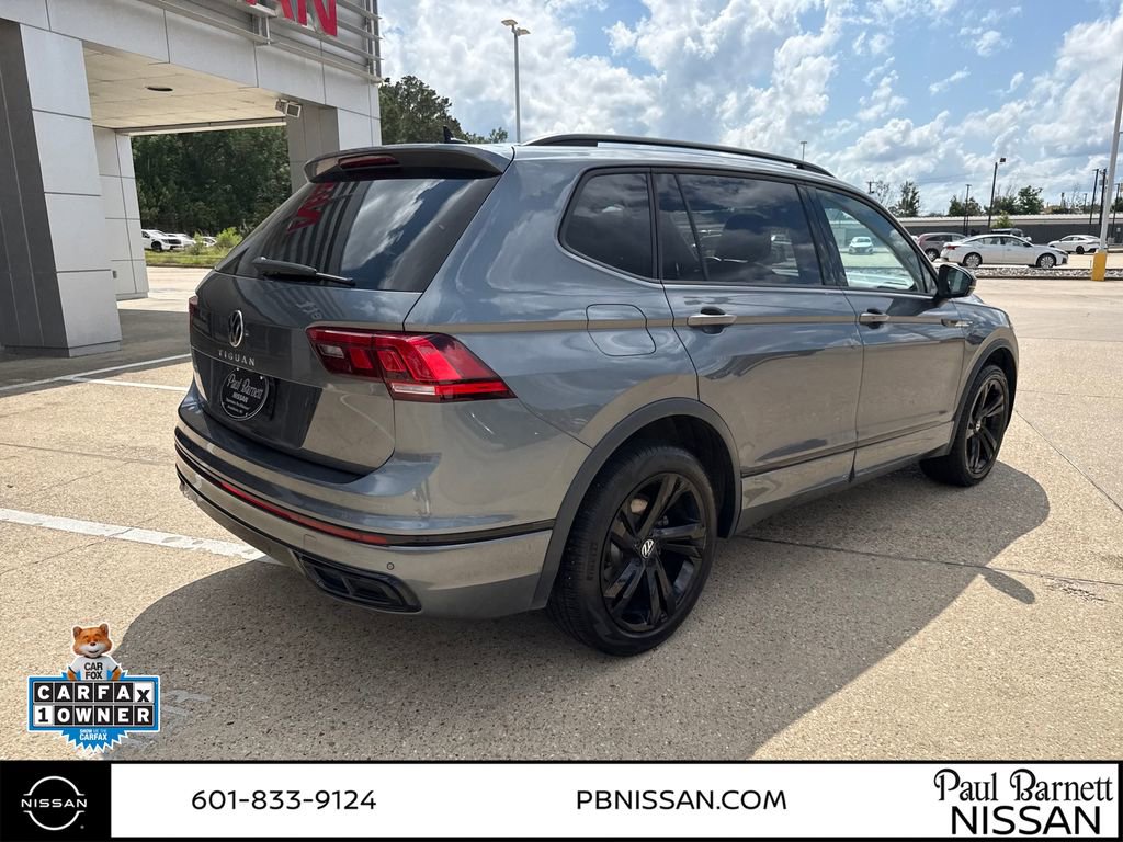 Used 2023 Volkswagen Tiguan SE R-Line FWD image 6