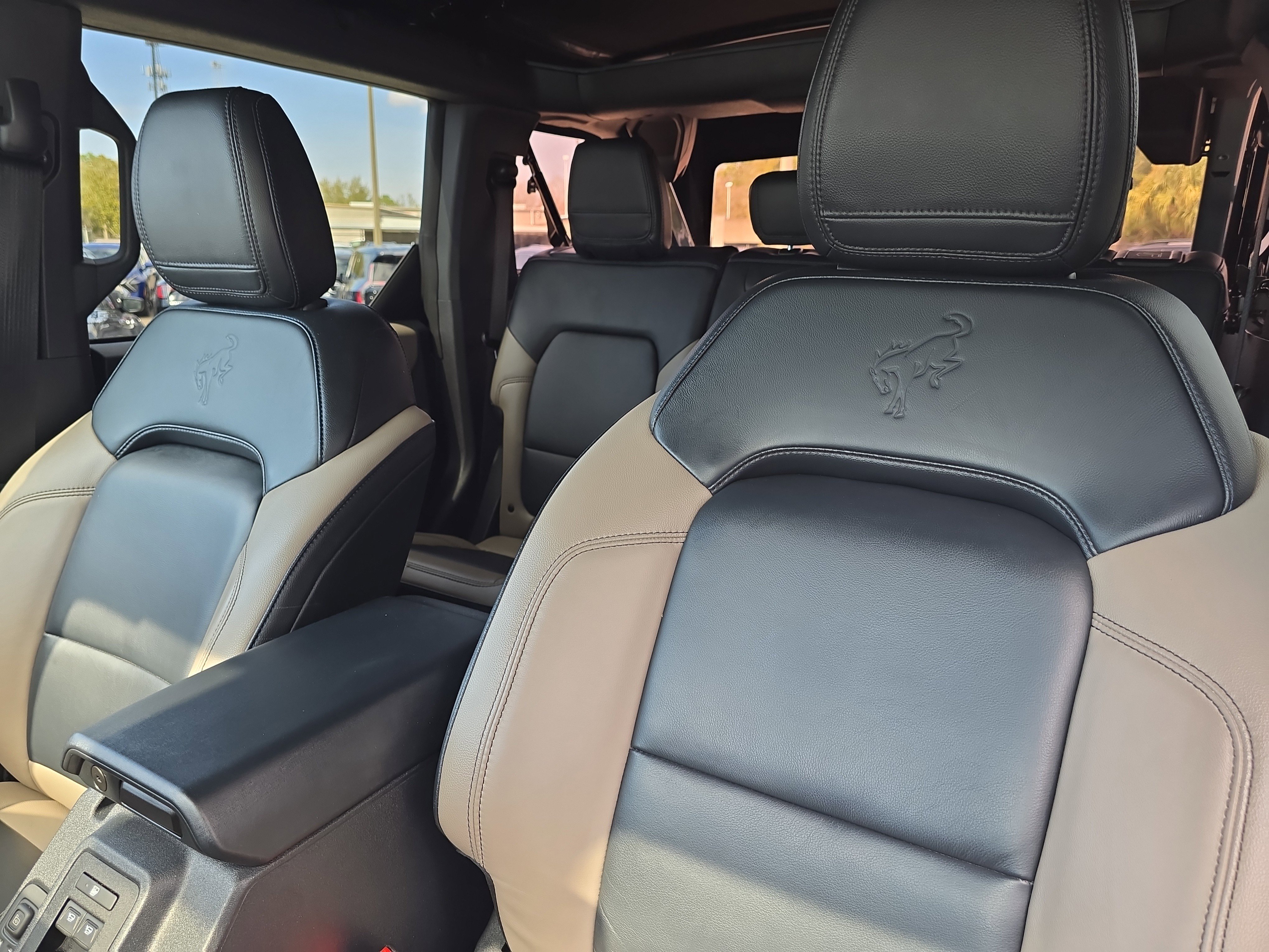 Used 2023 Ford Bronco Wildtrak image 20