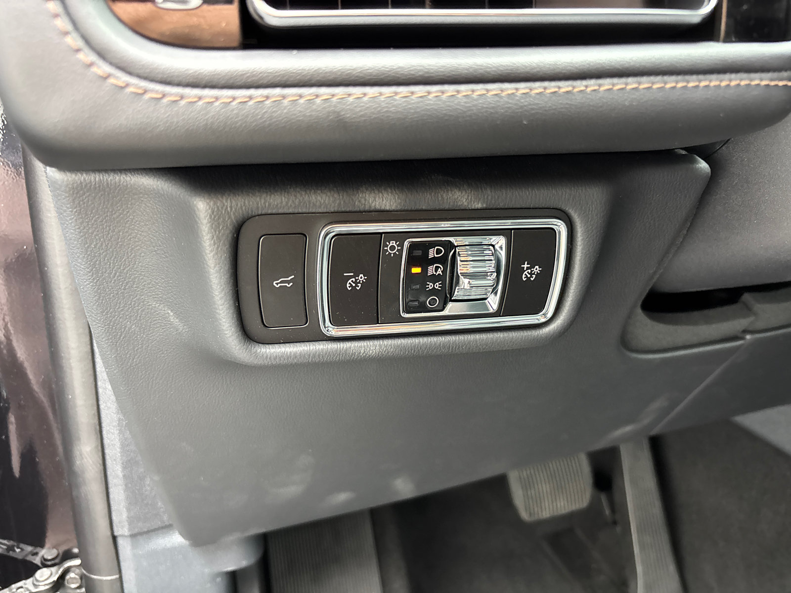 New 2026 Lincoln Aviator Reserve AWD/4WD image 14