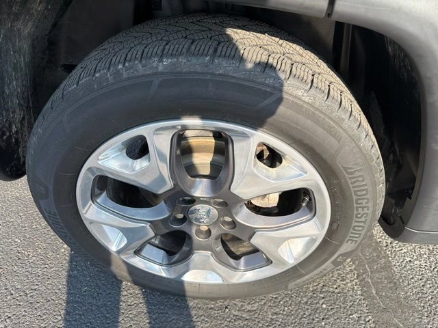 Used 2018 Jeep Compass Limited w/ Navigation Group FWD image 25
