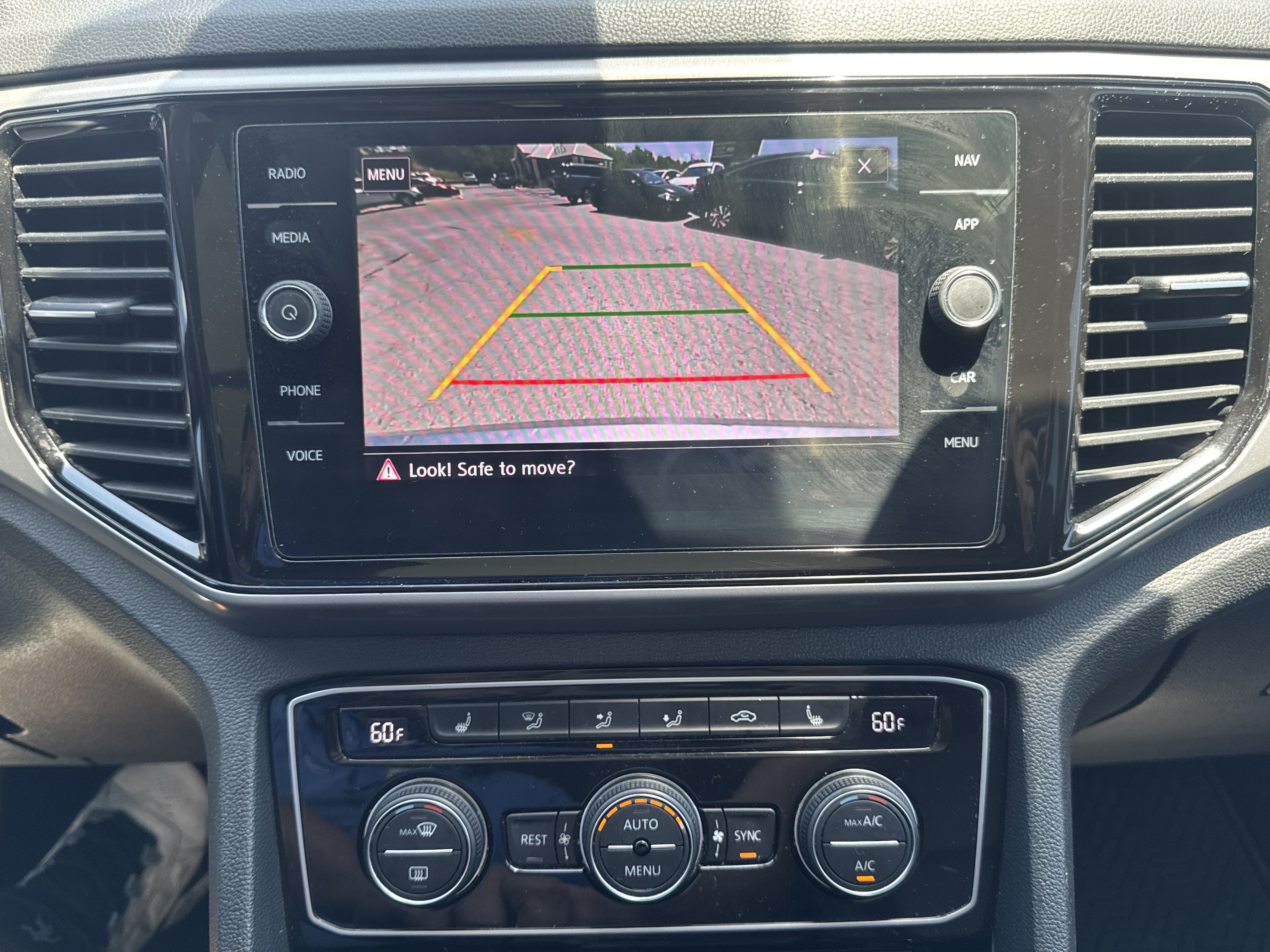 Used 2021 Volkswagen Atlas SEL FWD image 19