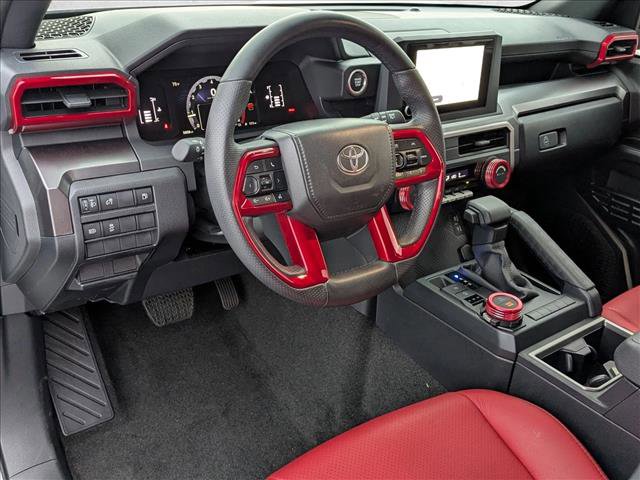 Used 2025 Toyota 4Runner SR5 AWD/4WD image 10