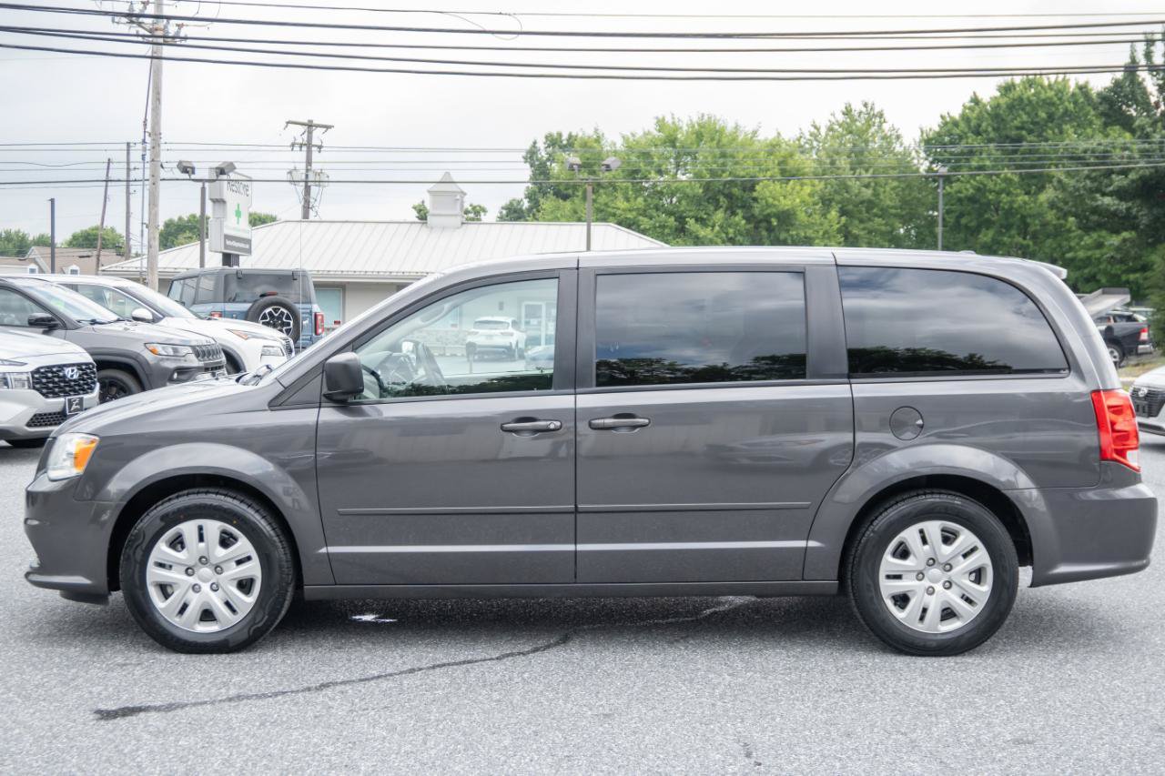 Used 2017 Dodge Grand Caravan SE w/ Power Window Group FWD image 7