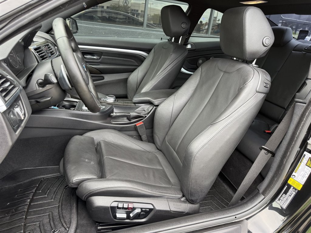 Used 2020 BMW 430i Coupe w/ M Sport Package RWD image 12