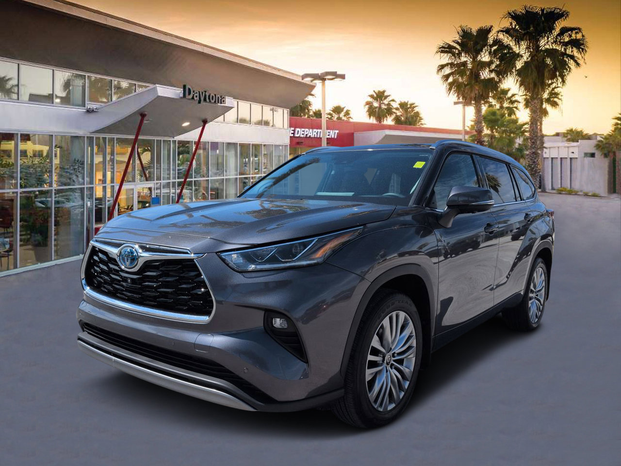 Used 2024 Toyota Highlander Platinum FWD image 7