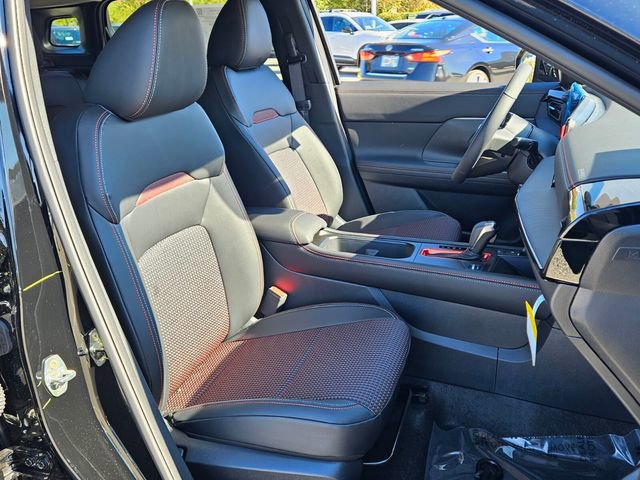 New 2026 Nissan Kicks SR image 17