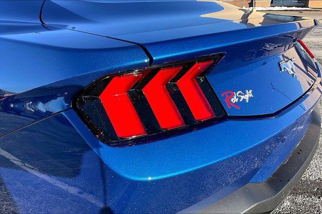 Used 2024 Ford Mustang Coupe image 23