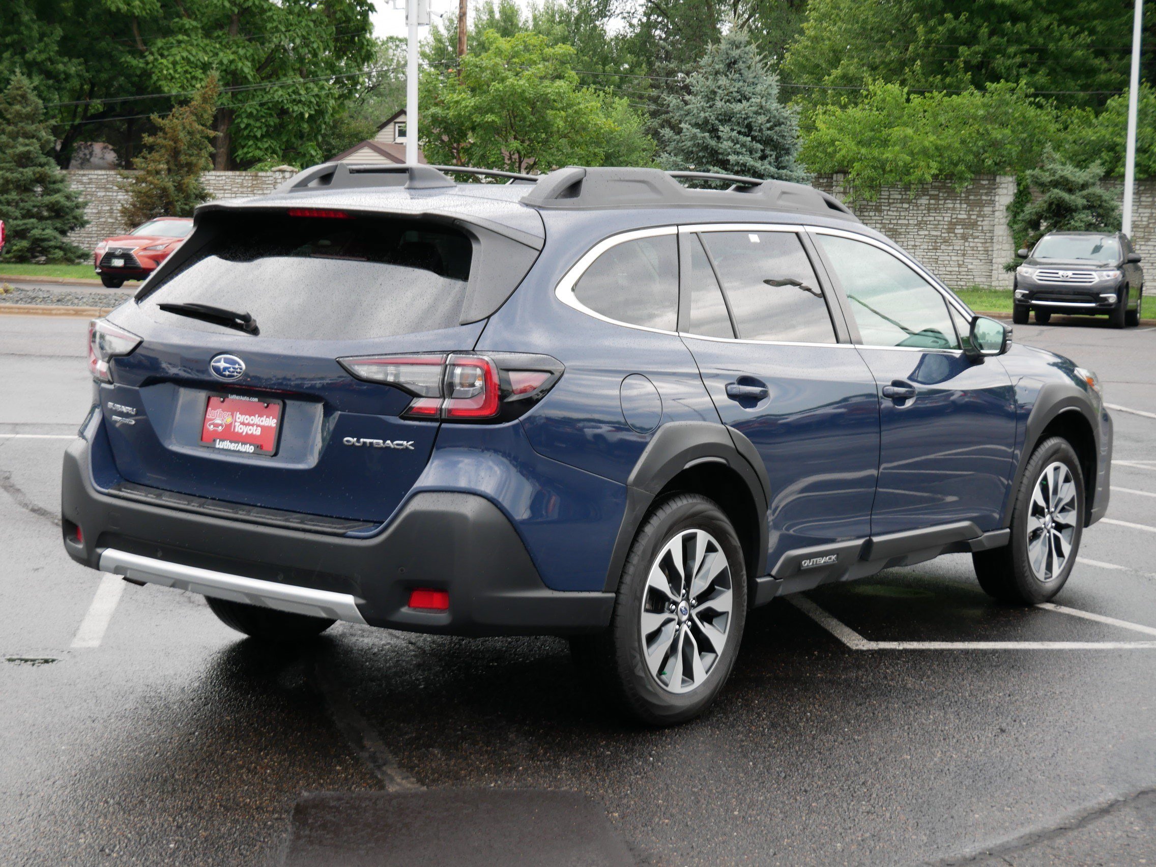 Used 2023 Subaru Outback Limited AWD/4WD image 7