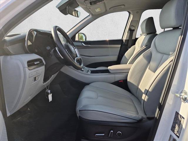 Used 2024 Hyundai Palisade SEL FWD image 16