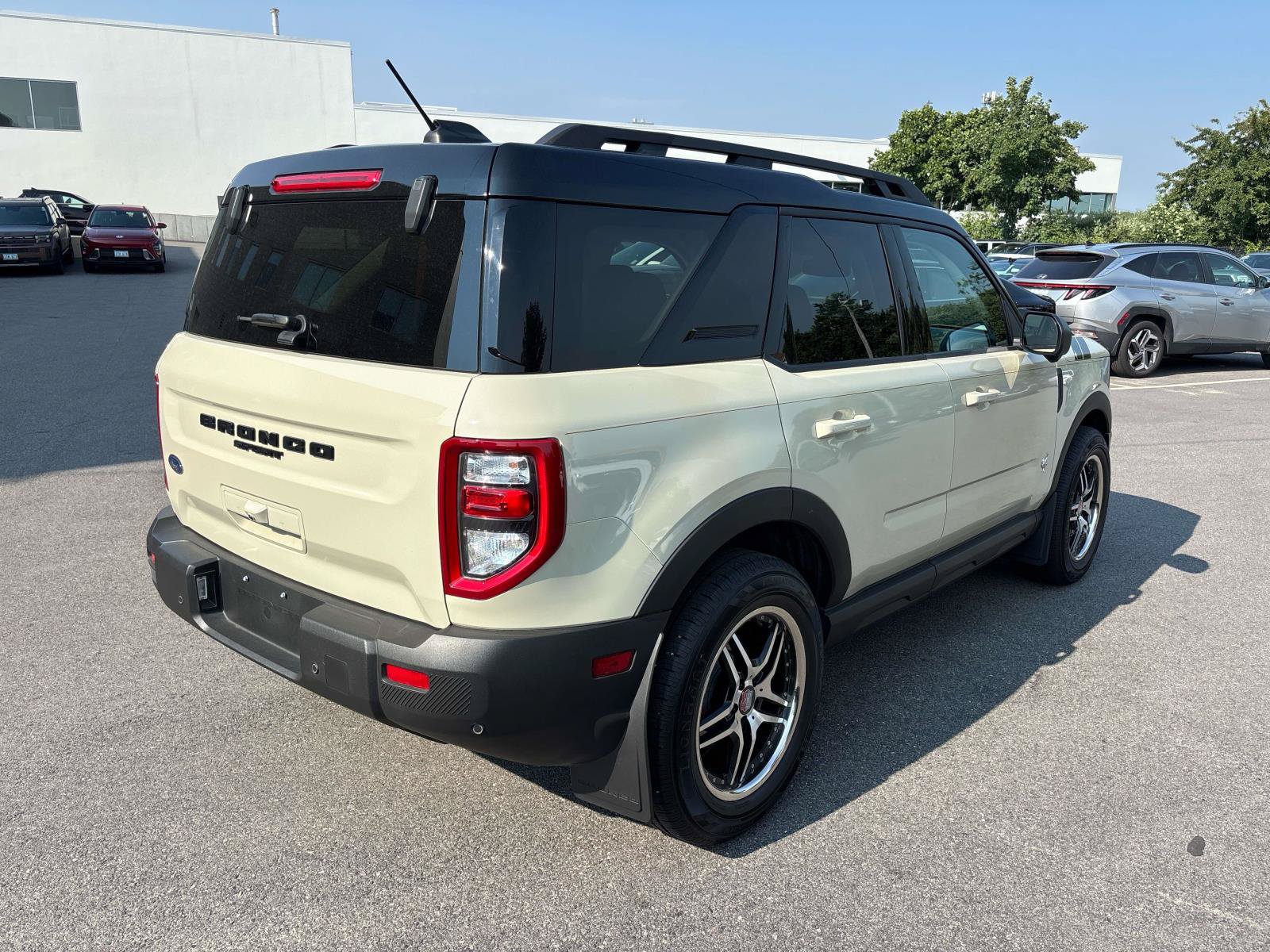 Used 2025 Ford Bronco Sport Outer Banks w/ Outer Banks Tech Package+ AWD/4WD image 5