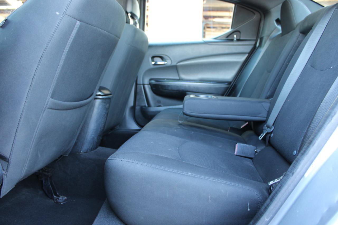 Used 2014 Dodge Avenger SE image 35