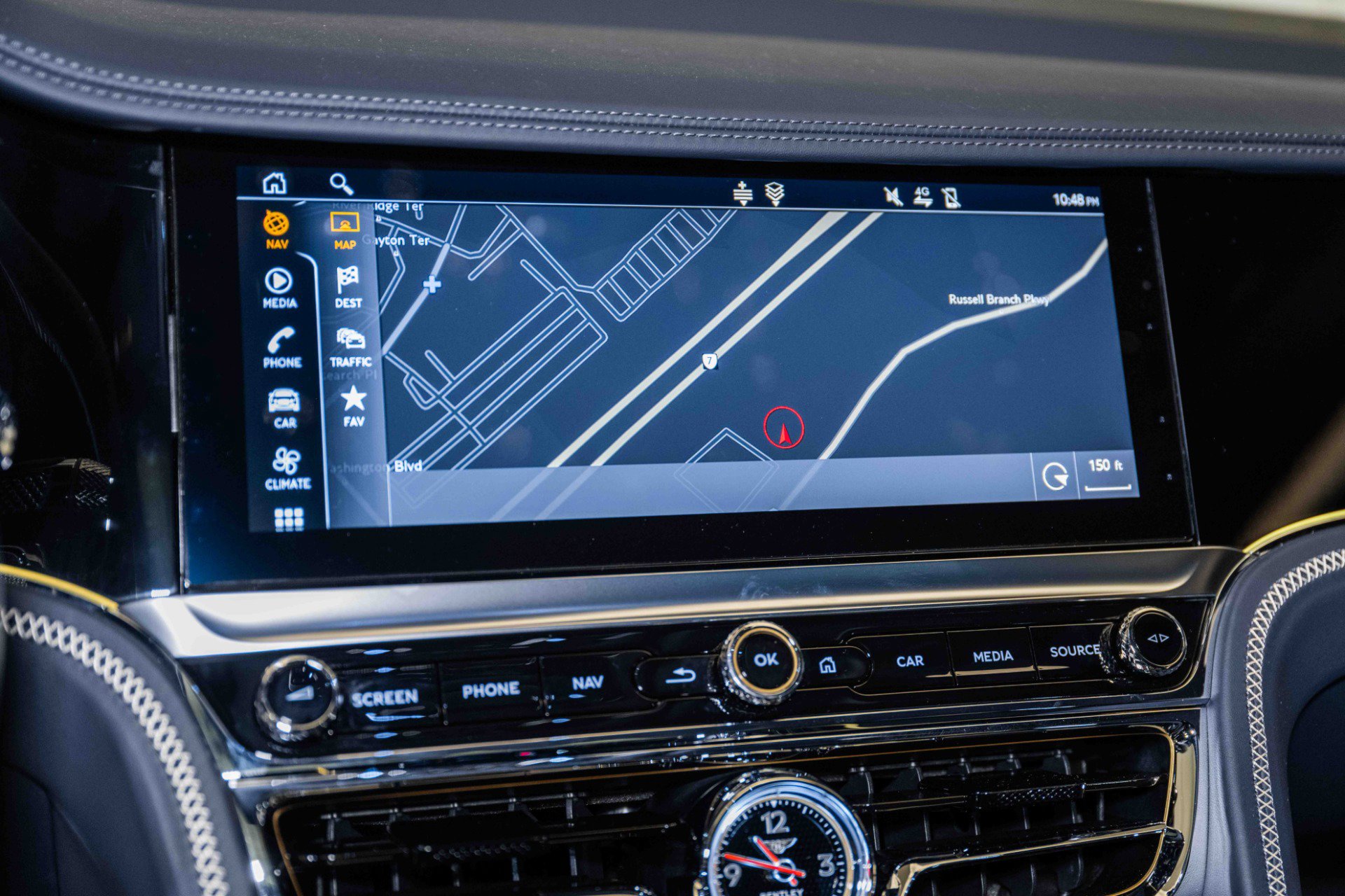 Used 2024 Bentley Flying Spur V8 image 33