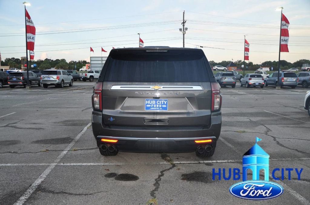 Used 2021 Chevrolet Suburban High Country w/ Premium Package RWD image 4