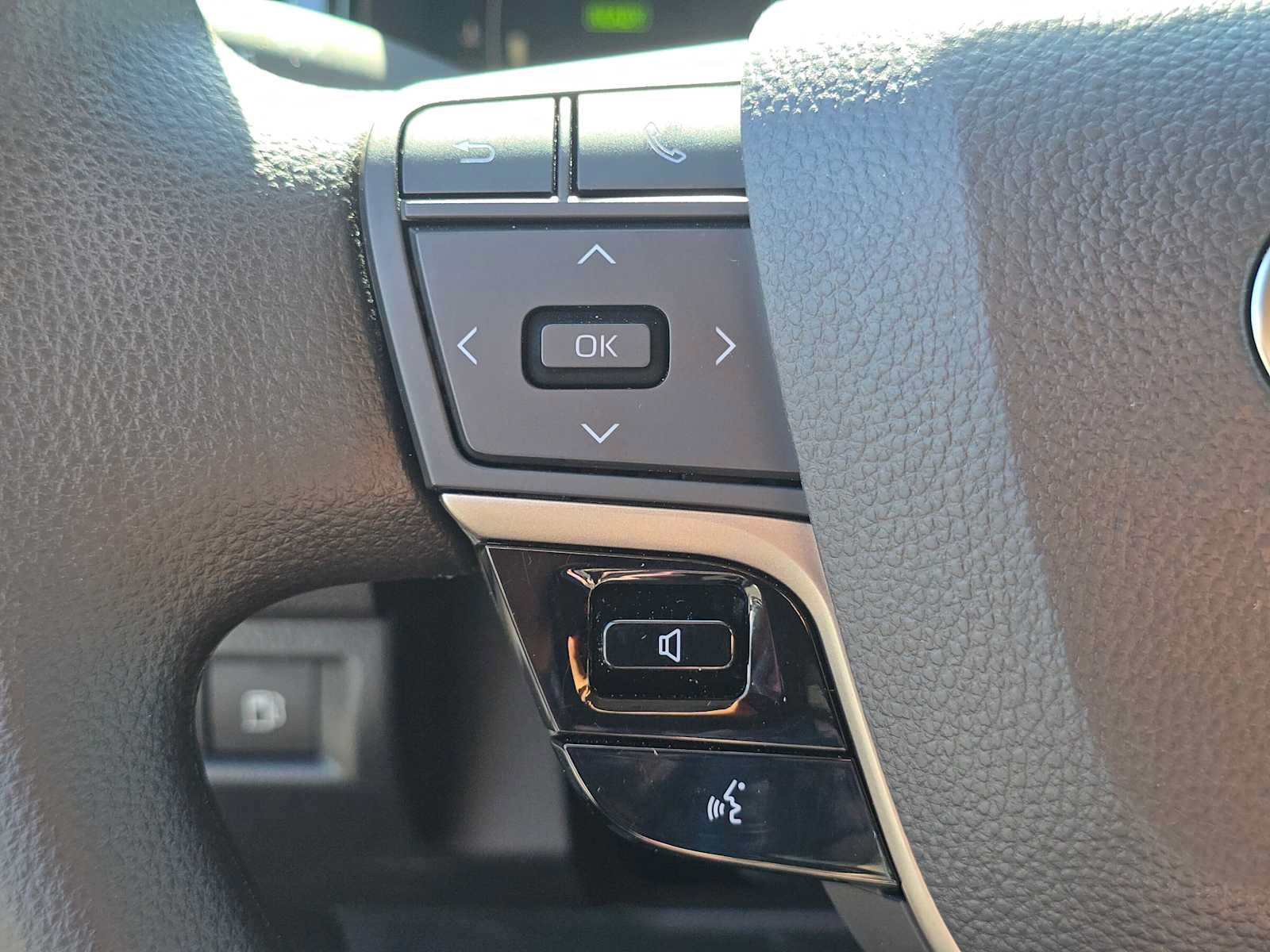 Certified 2026 Toyota Camry LE FWD image 28