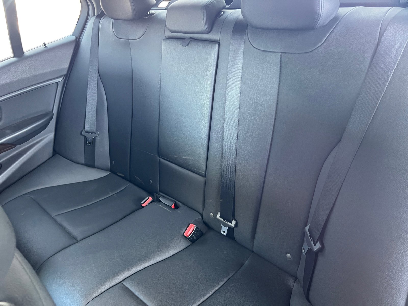 Used 2016 BMW 320i xDrive Sedan image 13