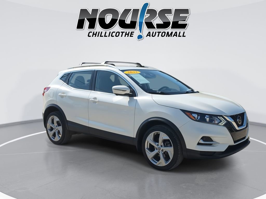Used 2022 Nissan Rogue Sport SL image 2