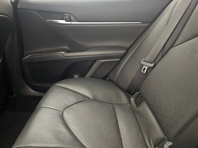 Used 2021 Toyota Camry XSE image 31