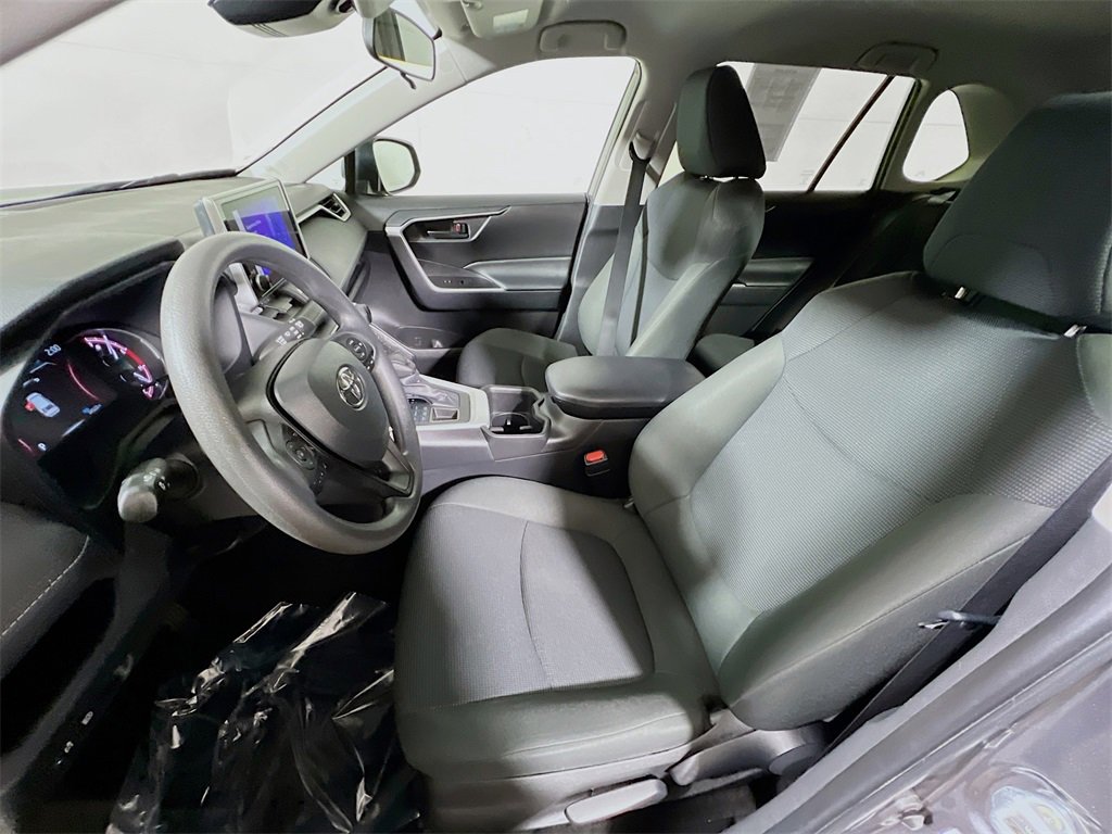 Used 2024 Toyota RAV4 LE image 19
