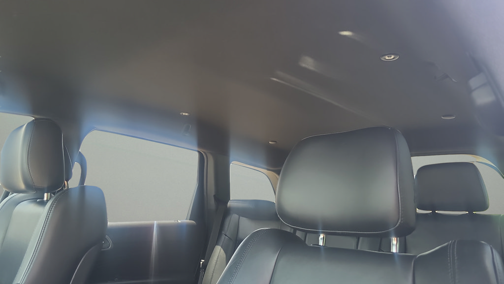 Used 2018 Jeep Grand Cherokee Altitude AWD/4WD image 15