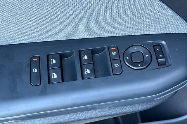 Certified 2025 Kia K4 EX FWD image 14