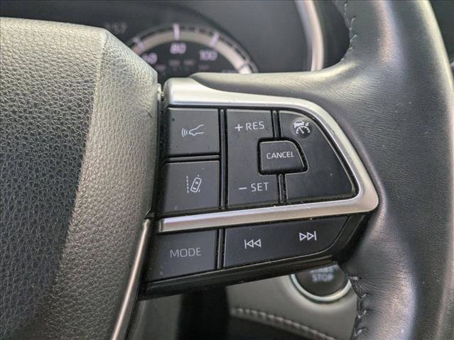 Used 2022 Toyota Highlander XSE image 12