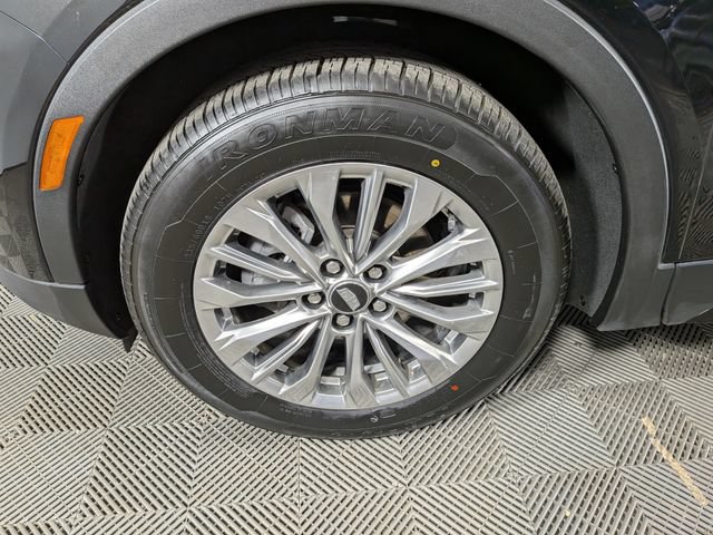 Certified 2025 Cadillac XT4 Premium Luxury FWD image 32