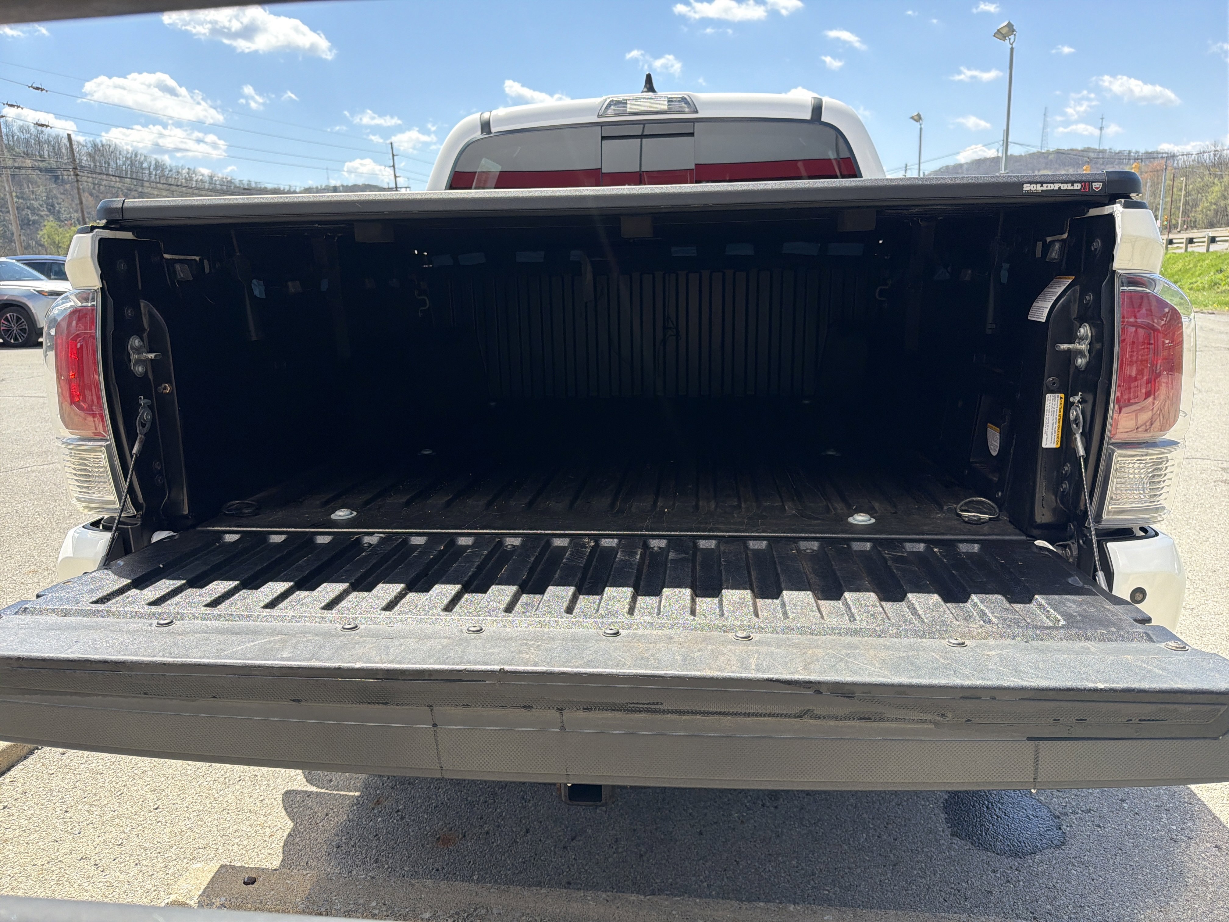 Used 2021 Toyota Tacoma TRD Off-Road w/ Technology Package image 30