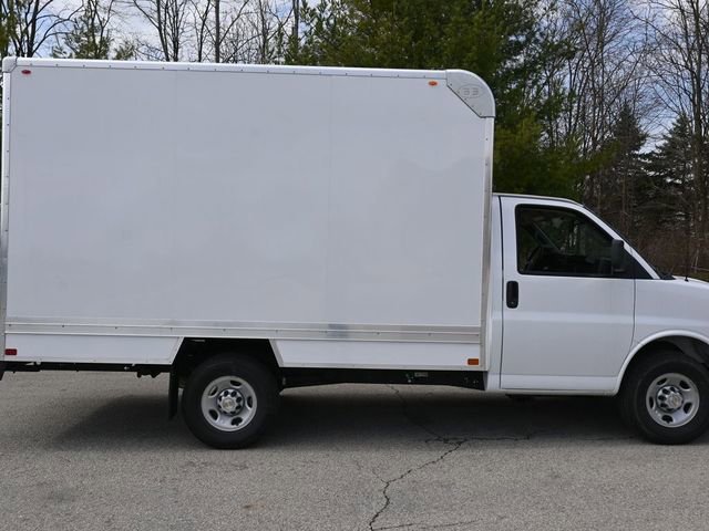 New 2026 Chevrolet Express 3500 w/ Power Convenience Package image 6