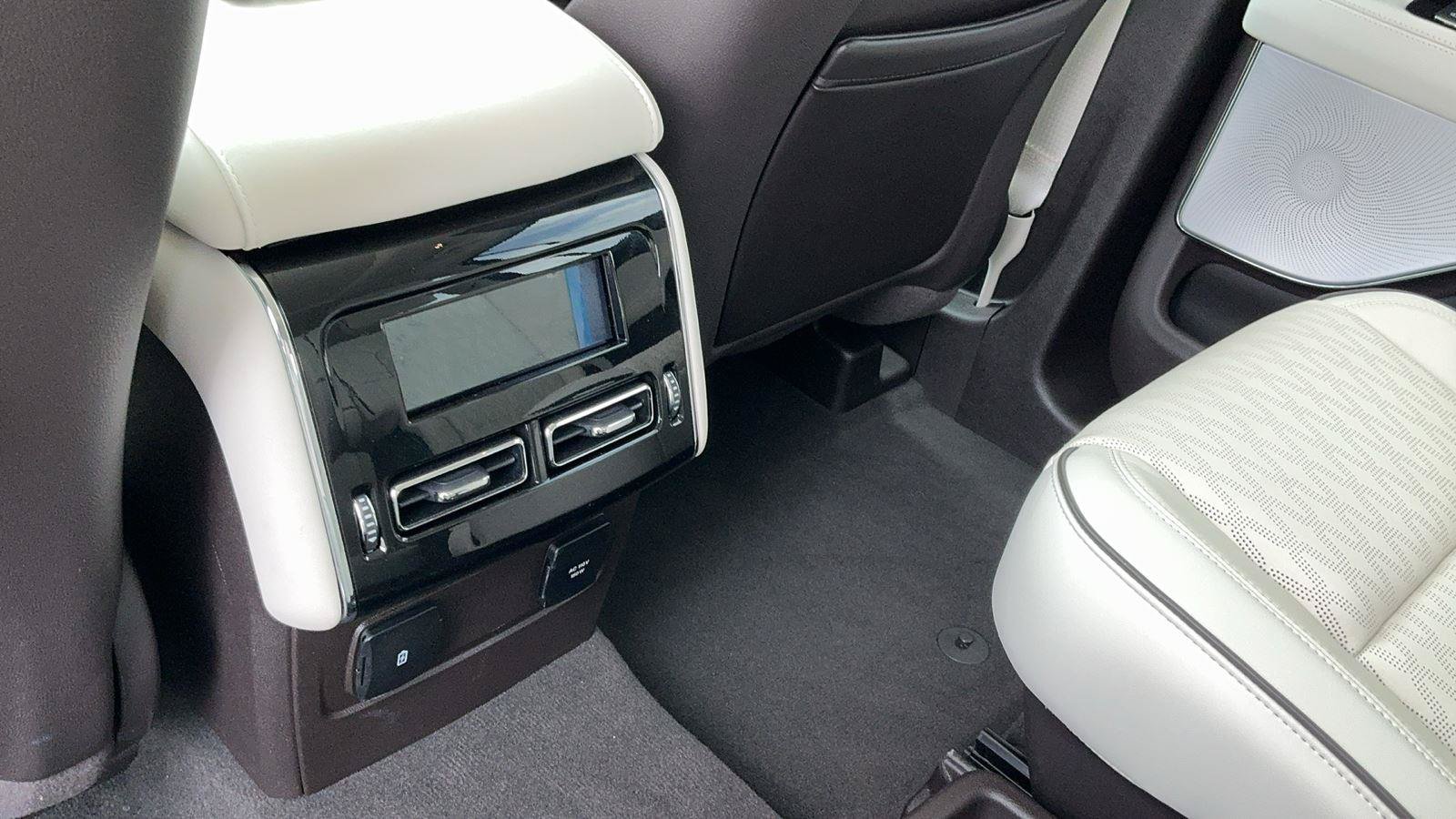 Used 2024 Lincoln Aviator Black Label AWD/4WD image 19