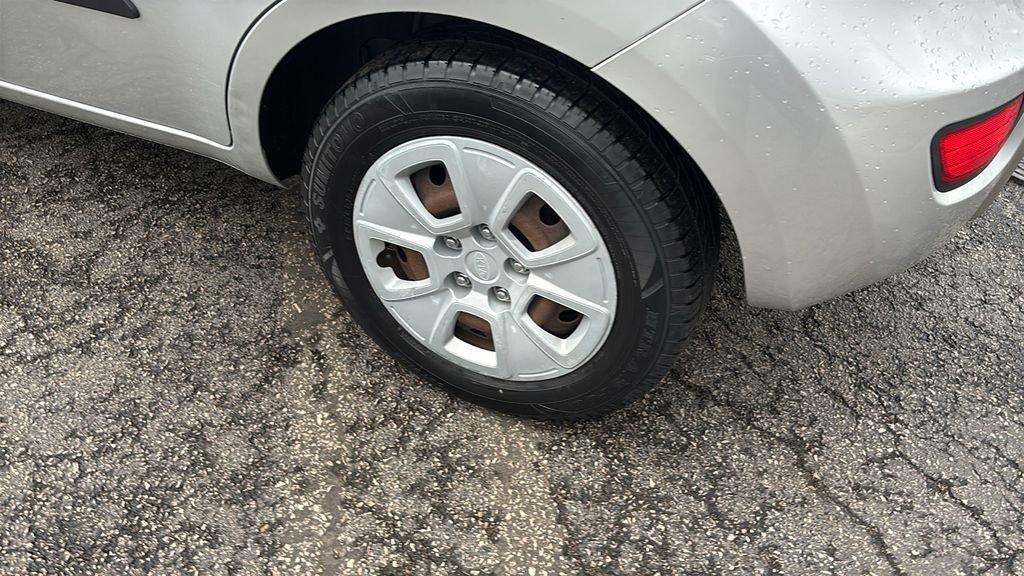 Used 2013 Kia Soul FWD image 9