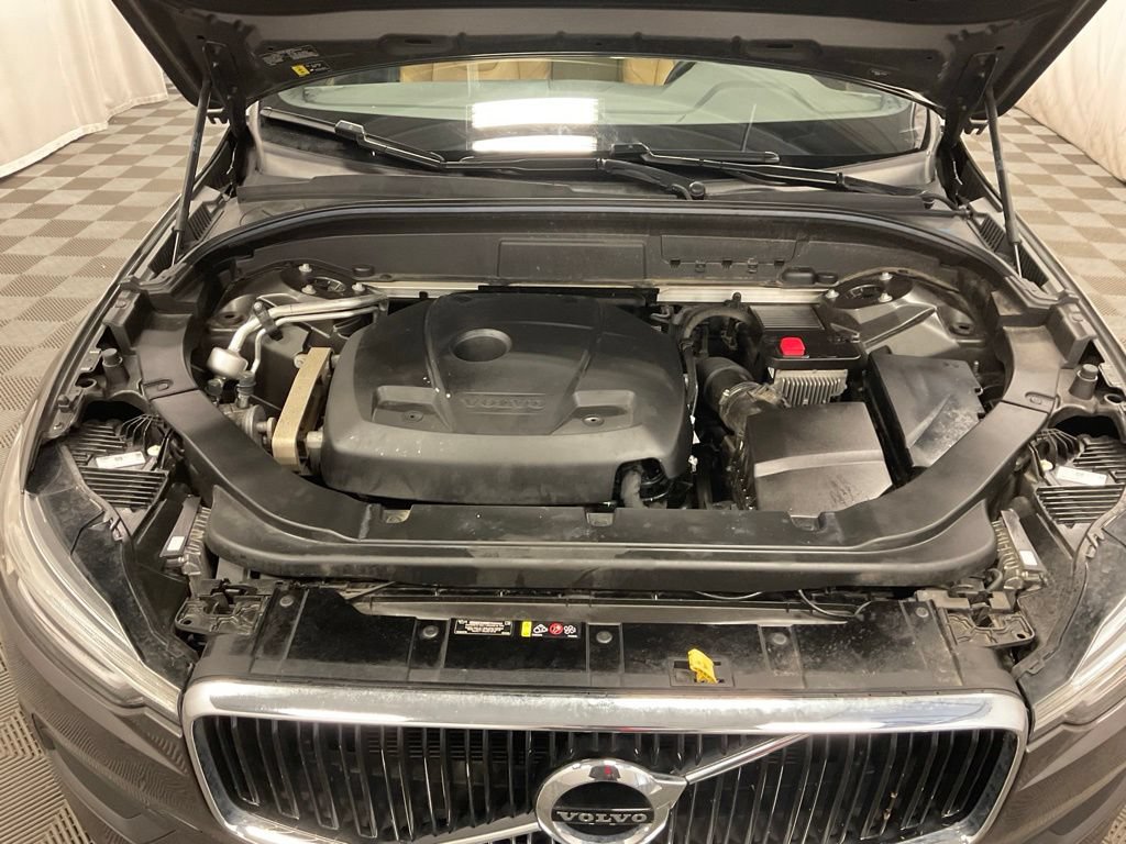 Used 2020 Volvo XC60 T5 Momentum w/ Protection Package Premier AWD/4WD image 16