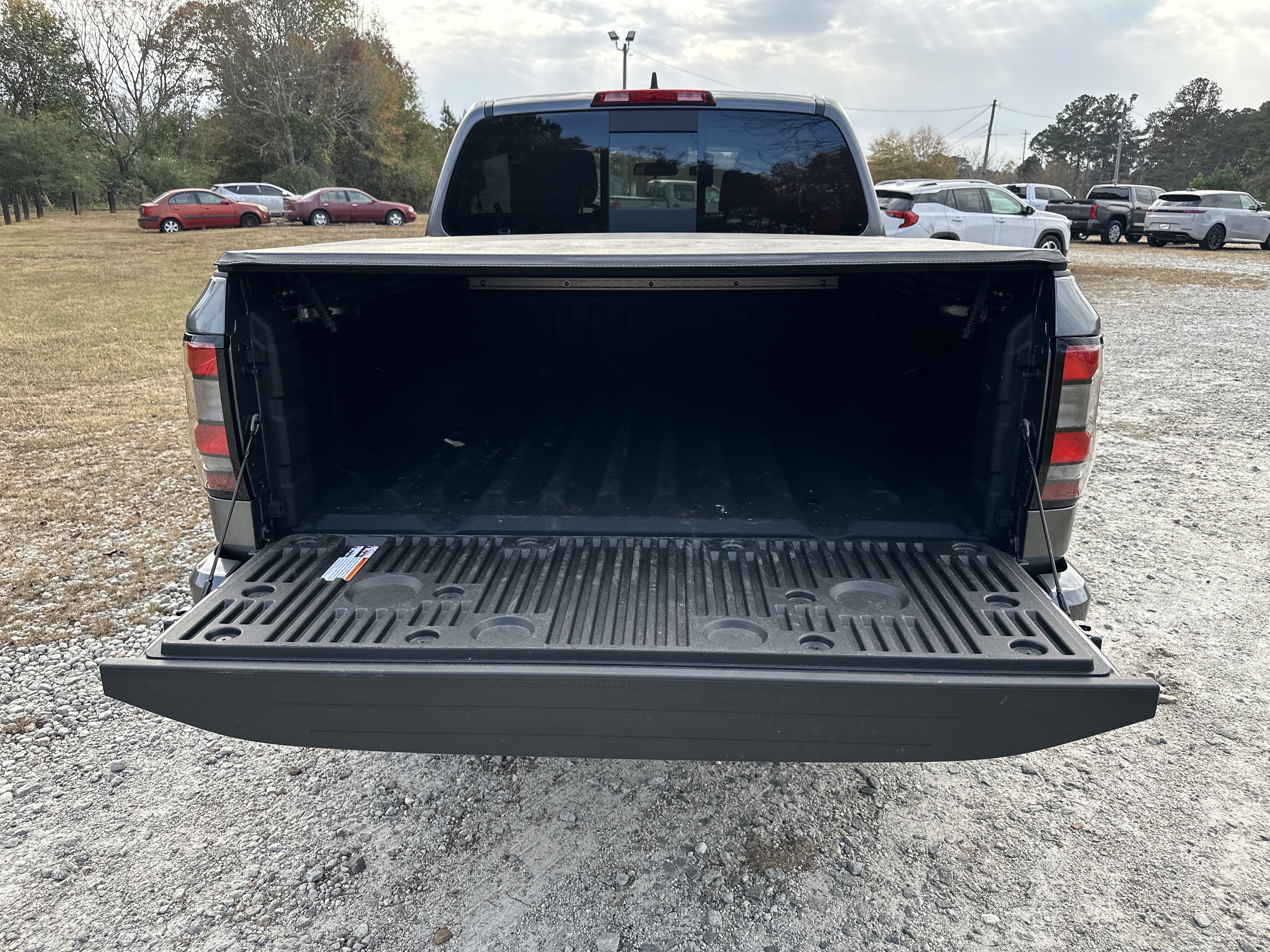 Used 2026 Nissan Frontier SV w/ SV Convenience Package image 18