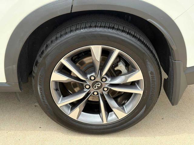 Certified 2024 INFINITI QX60 Luxe w/ Performance Audio Package FWD image 9