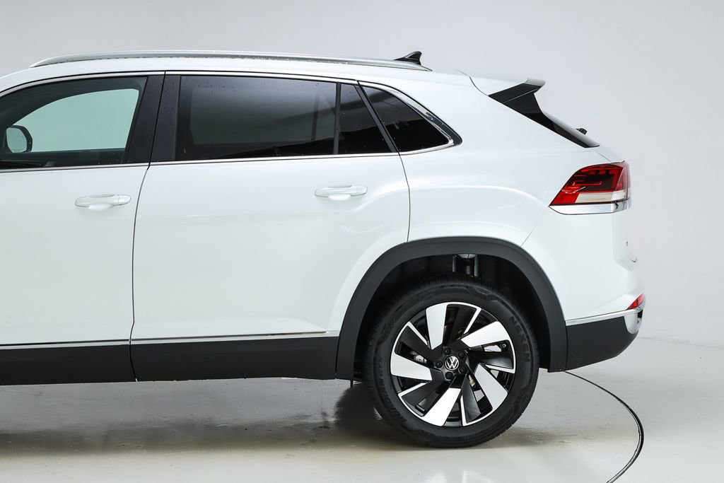 New 2026 Volkswagen Atlas Cross Sport SEL image 43