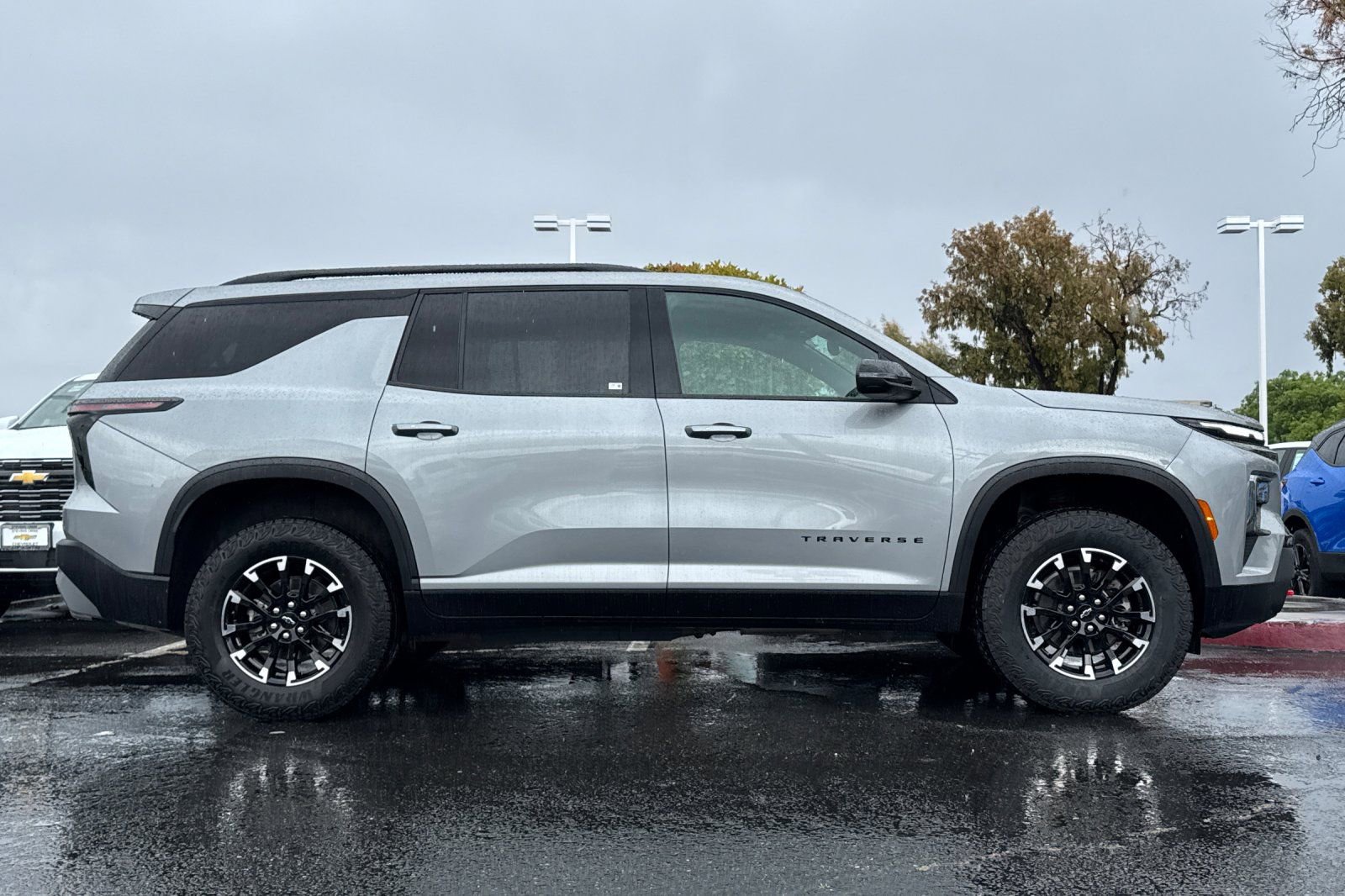 Used 2025 Chevrolet Traverse Z71 AWD/4WD image 4