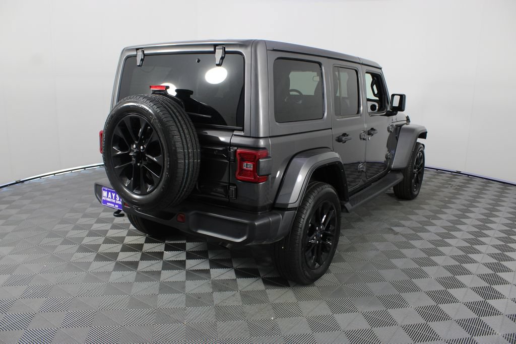 Used 2025 Jeep Wrangler Unlimited Sahara AWD/4WD image 23