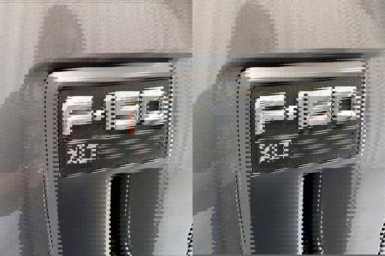 Used 2021 Ford F150 XLT w/ Equipment Group 302A High image 9