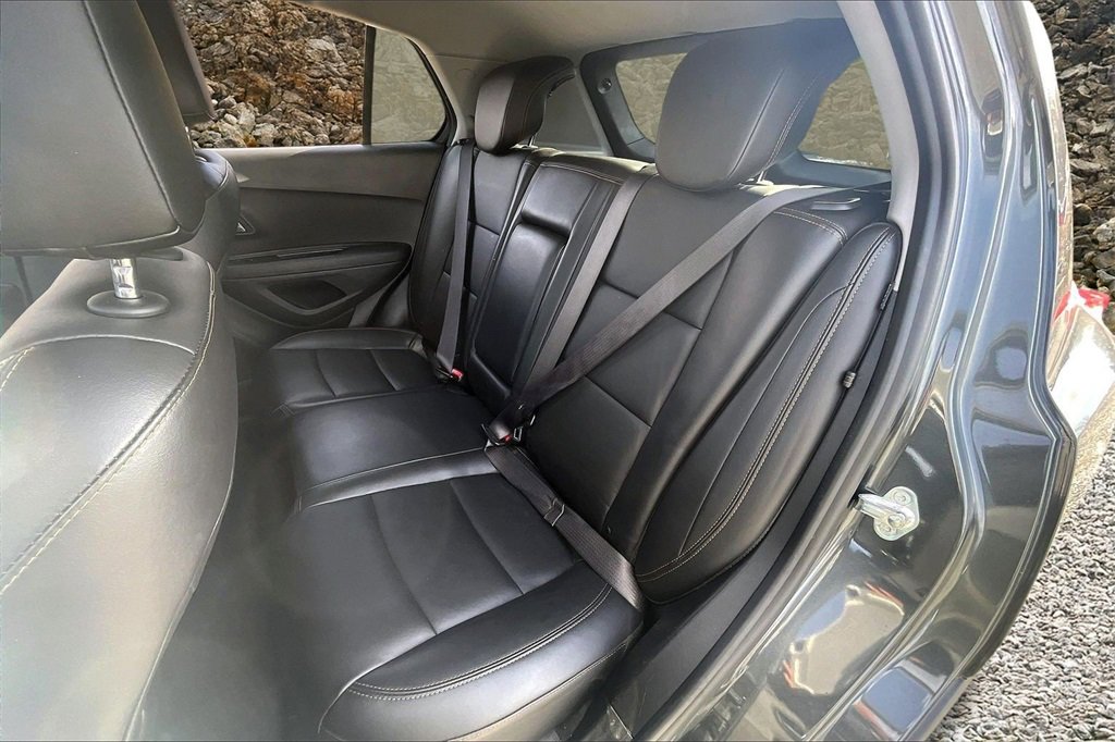 Used 2020 Chevrolet Trax Premier image 24