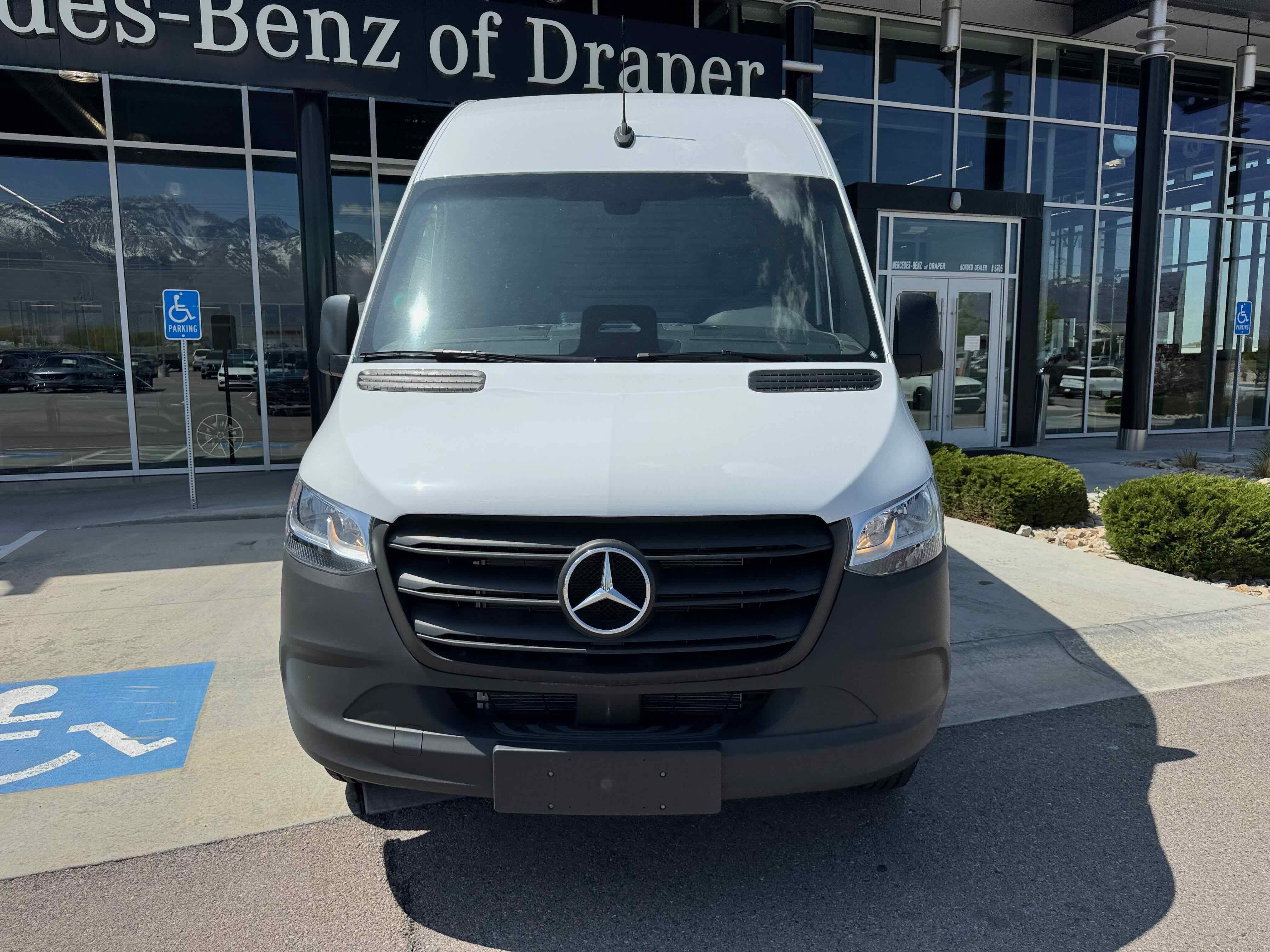 New 2025 Mercedes-Benz Sprinter 2500 image 13