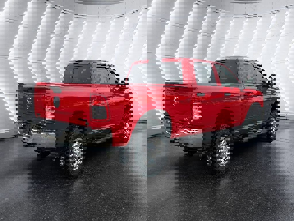 Used 2024 RAM 2500 Tradesman w/ Chrome Appearance Group image 6