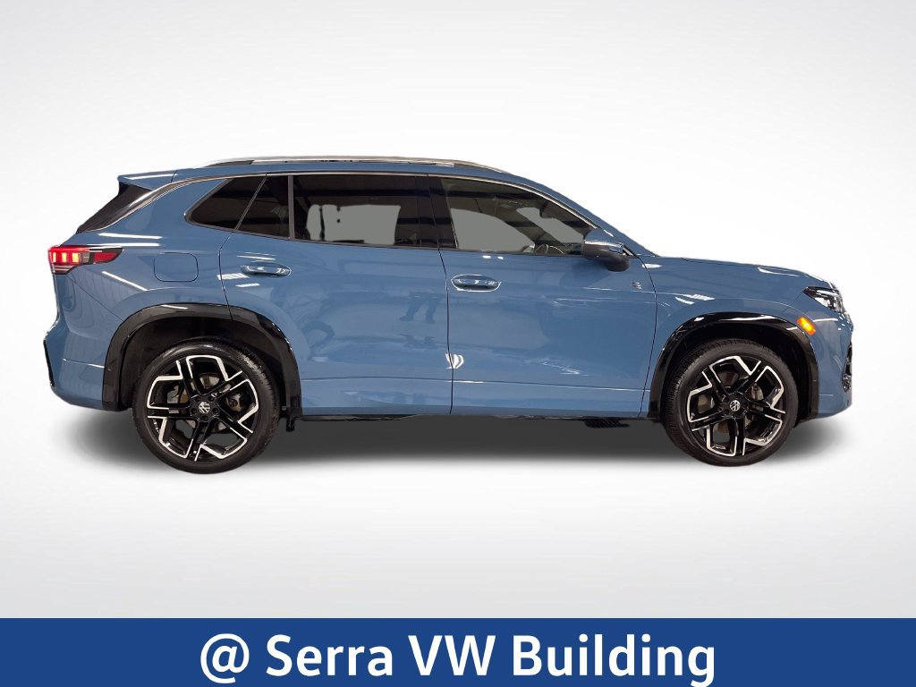 Used 2025 Volkswagen Tiguan SEL R-Line AWD/4WD image 6