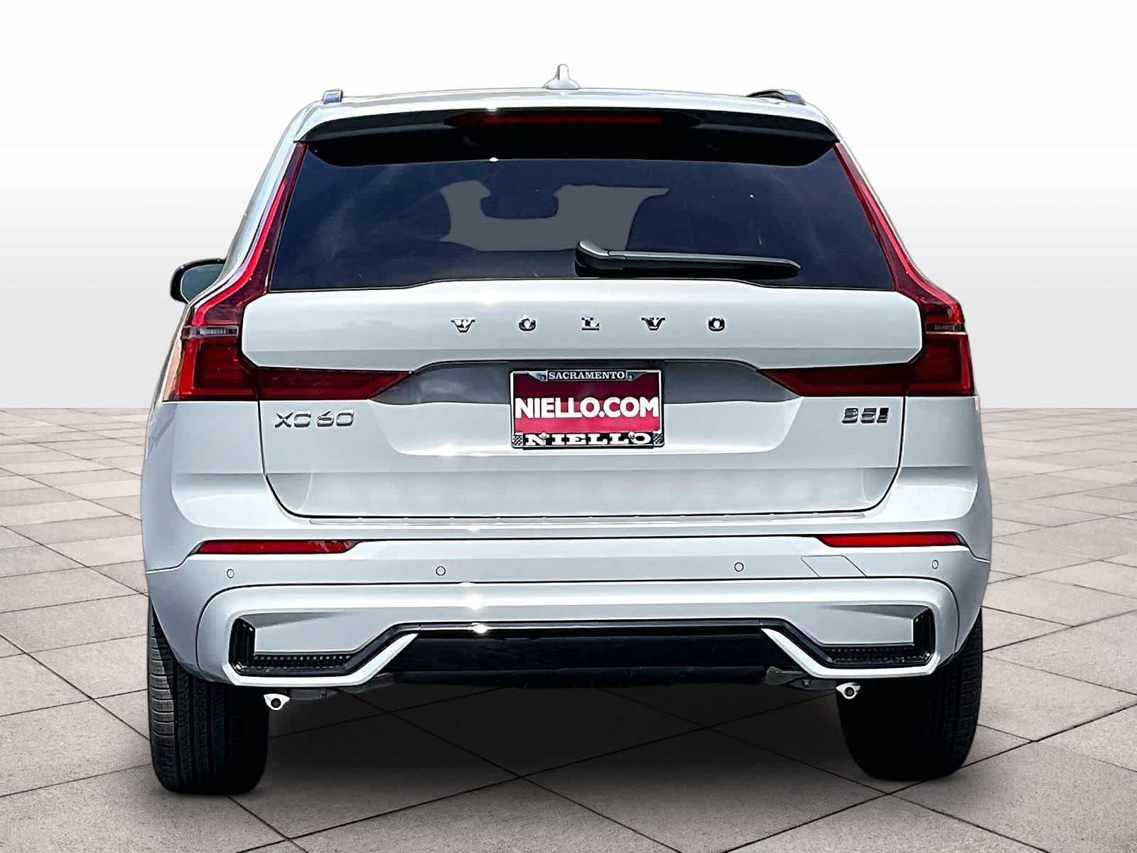 New 2027 Volvo XC60 B5 Core AWD/4WD image 6