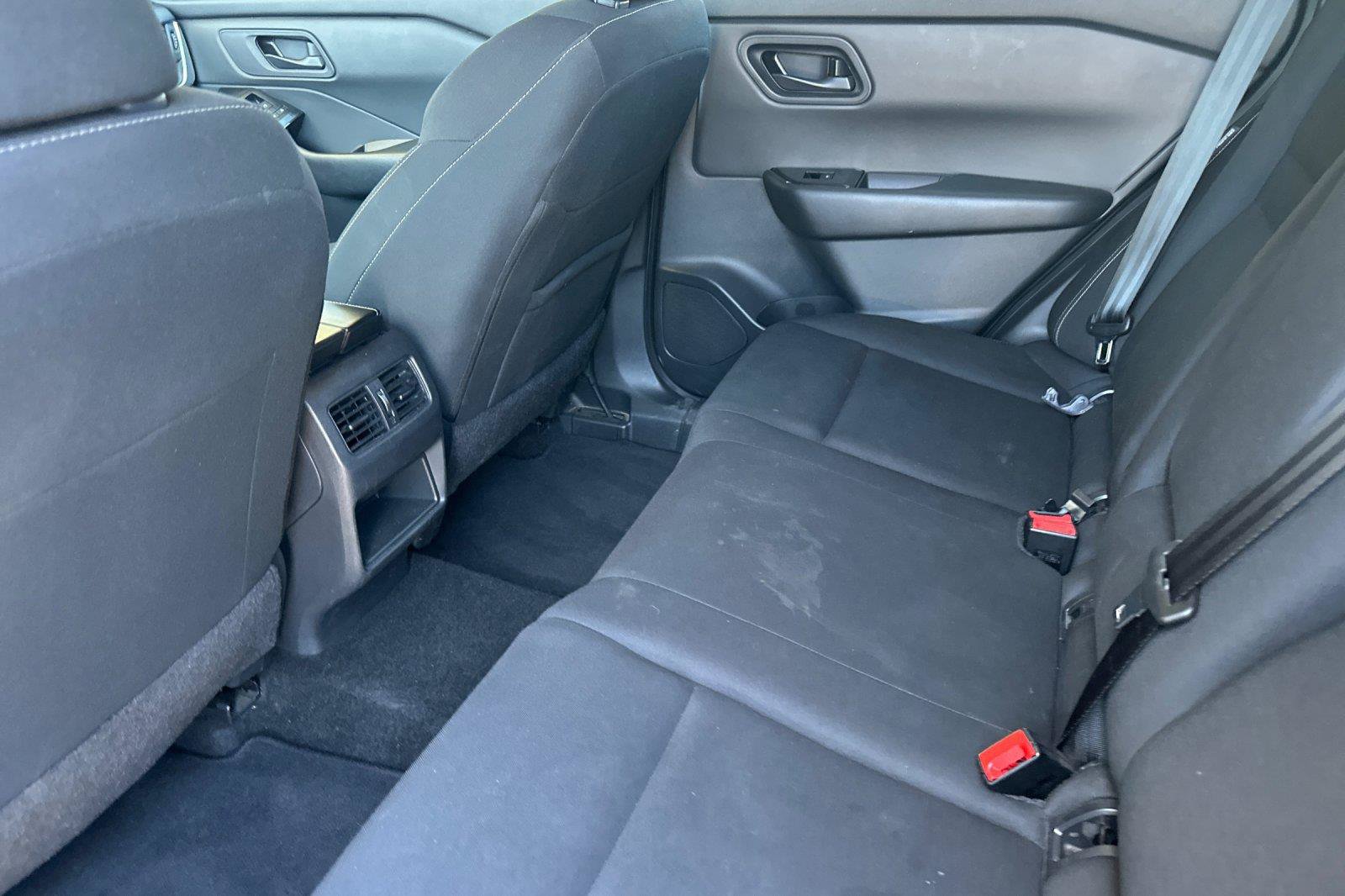 Certified 2024 Nissan Rogue S FWD image 12