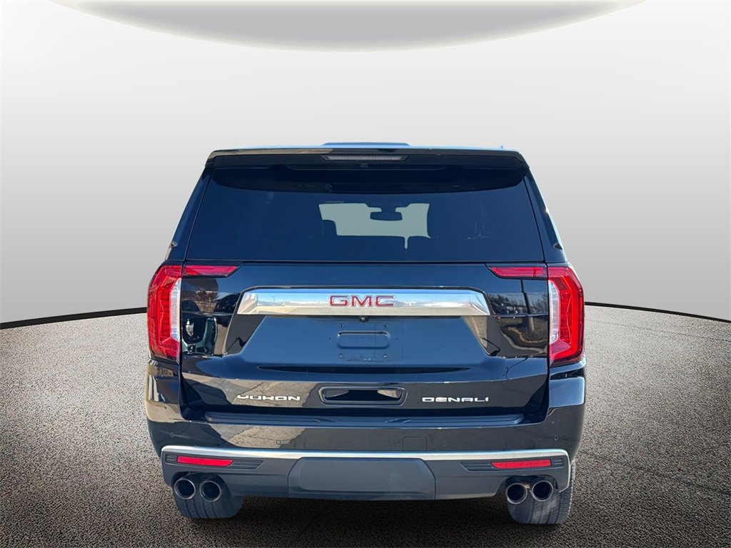 Used 2022 GMC Yukon XL Denali image 4
